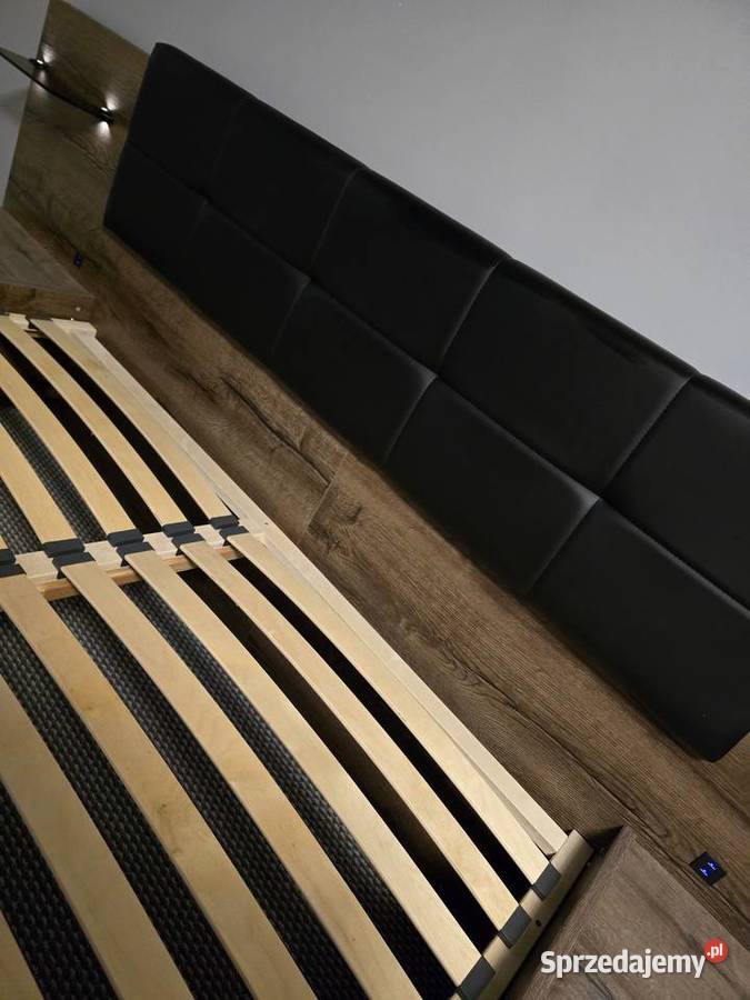 Łóżko i komoda Black Red White Łóżka Hajduki Nyskie