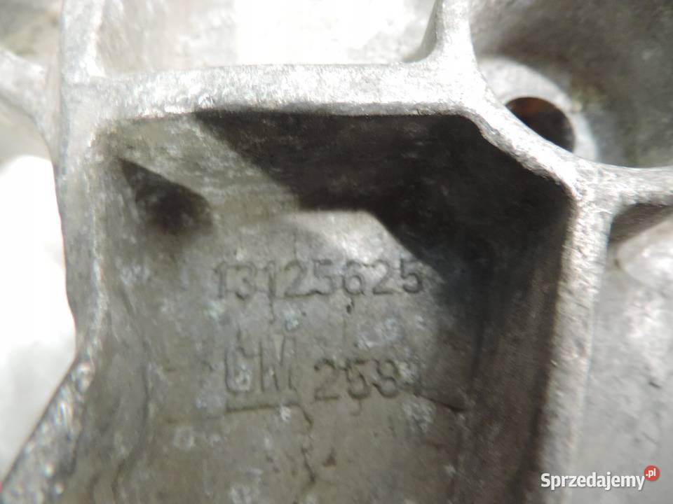 ŁAPA SKRZYNI OPEL ASTRA H III 17CDTI 13125625 Układ napędowy
