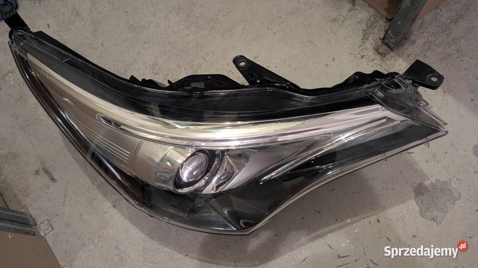 Reflektor lampa przednia toyota avensis t27 Zamość