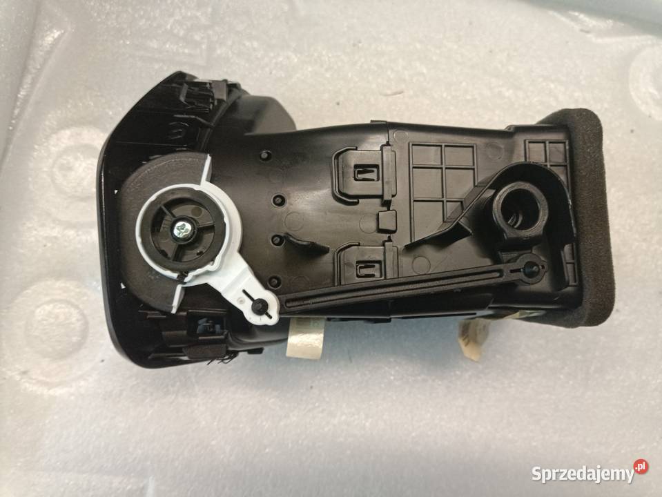 Części dodge Durango 2021 nawiew powietrza sprzedam