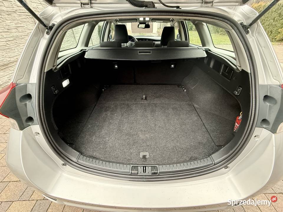 Toyota Auris Hybrid 18 1450000km Rawa Mazowiecka