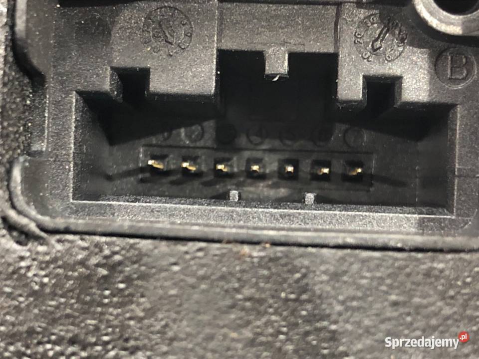 ZAMEK DRZWI PRAWY PRZÓD SKODA OCTAVIA III osobowe Zamki, wkładki i kluczyki sprzedam