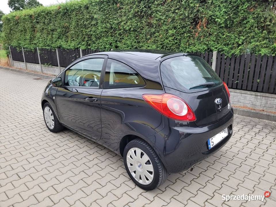 Śliczny Ford Ka Titanium 12 Klima Fiat 500 nieuszkodzony Chybie
