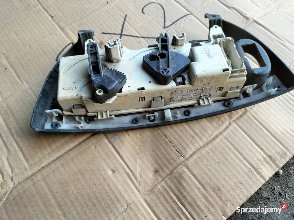 Panel Nawiewu RENAULT MEGANE I 655737S