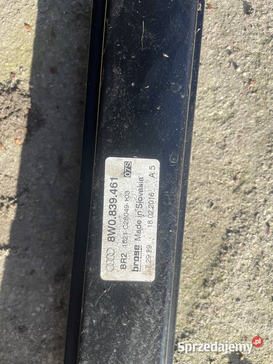 Audi A4 B9 podnośnik szyby lewej tył
