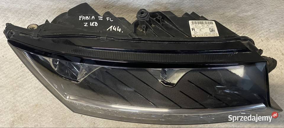SKODA FABIA III LIFT 6V LAMPA PRAWA PRZÓD Jasienica