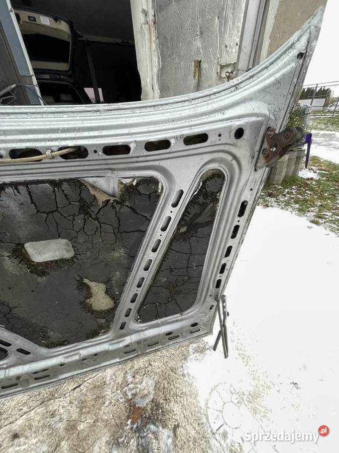 Maska BMW E30 sedan 87r Słupca