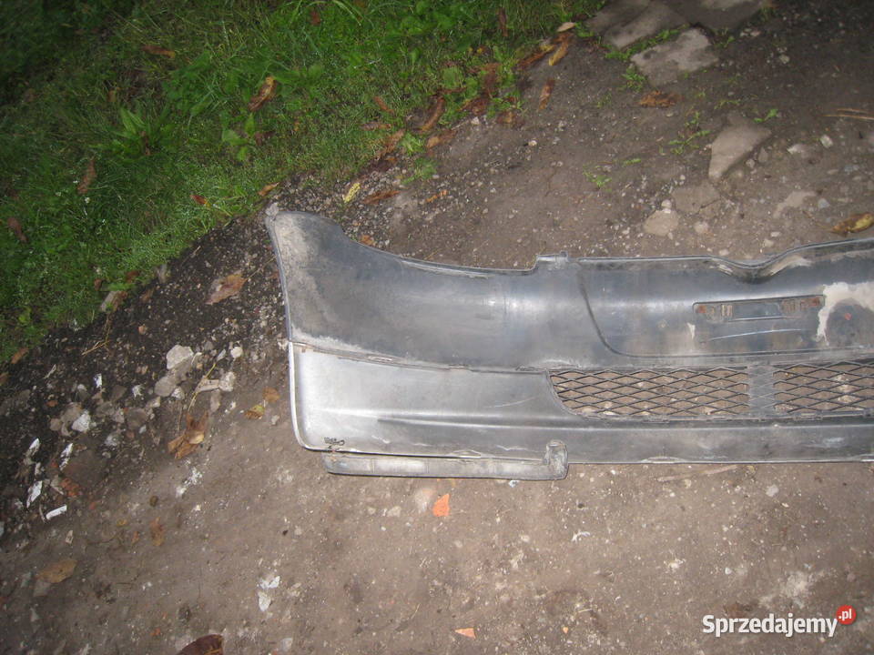 Zderzak przedni przód Toyota Yaris I srebrny