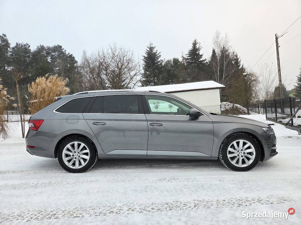 SKODA SUPERB LIFT AMBITION SalonPL 1WŁ 2022 Kombi Sieradz