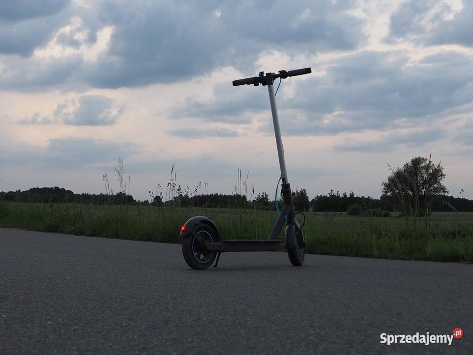 Hulajnoga elektrycna motus scooty 10 lite OPIS Gromadzice sprzedam