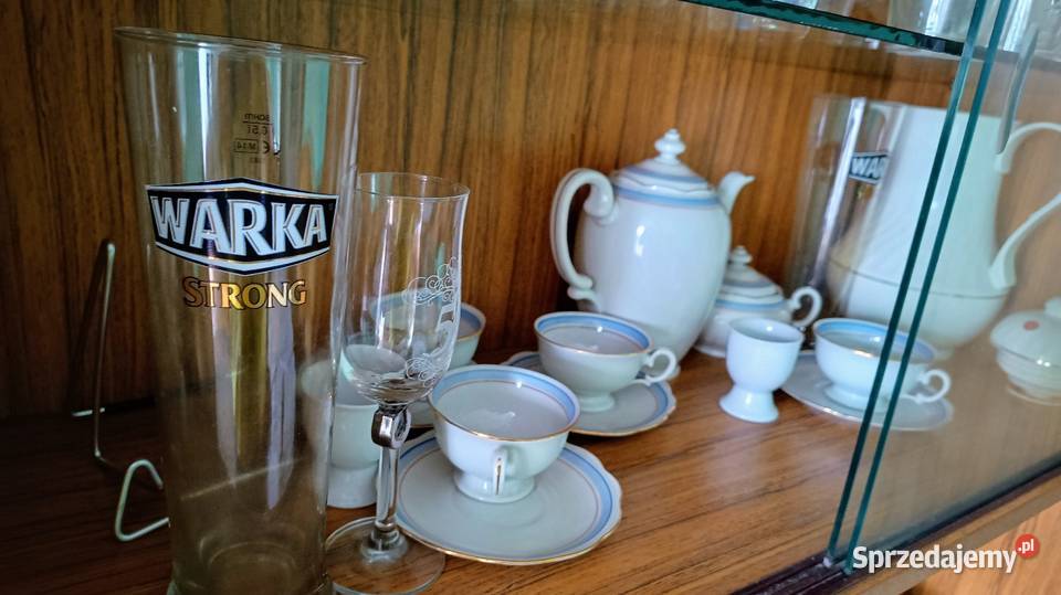 Serwis kawowykieliszki szklanki kufle salaterki Brzeg sprzedam
