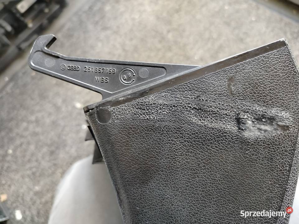 Schowek do VW T3 251857101C z haczykami osobowe śląskie Ruda Śląska