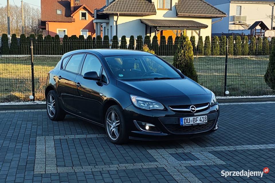 Opel Astra Lift 14 benzyna turbo Wola