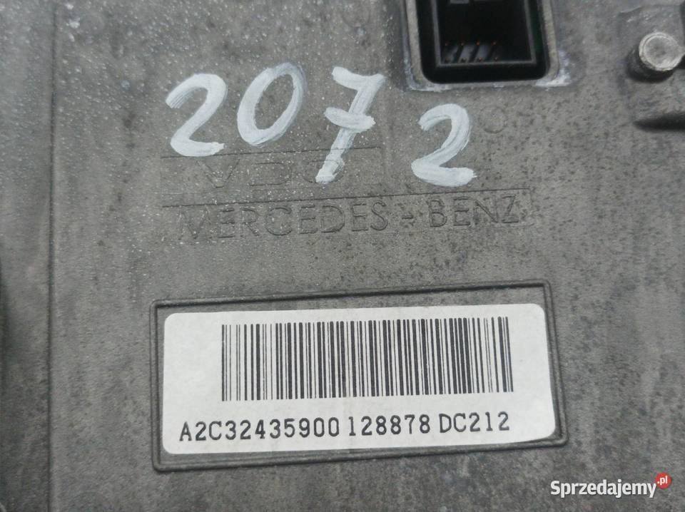 WYŚWIETLACZ A2129009616 MercedesBenz Eklasa IV Rok produkcji 2014