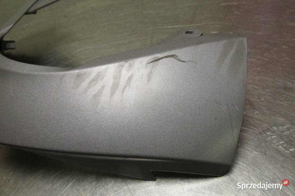 Tylny plastik pod lampami Suzuki Burgman 125 14r Sandomierz sprzedam