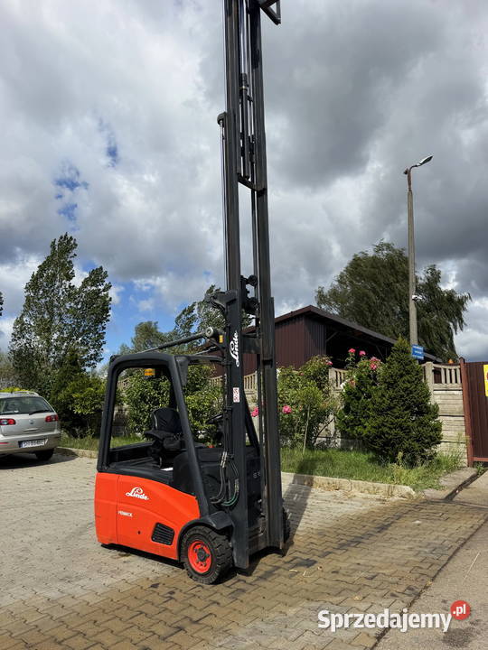 wózek widłowy elektryczny LINDE E16 1600 Triplex elektryczny łódzkie Działoszyn