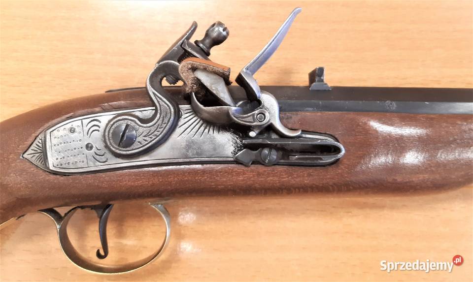 Jednostrzałowy pistolet czarnoprochowy skałkowy łódzkie Łódź