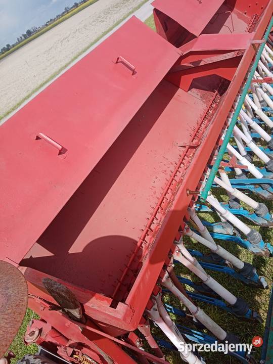 Sprzedam Siewnik zbożowy nieuszkodzony Oporów