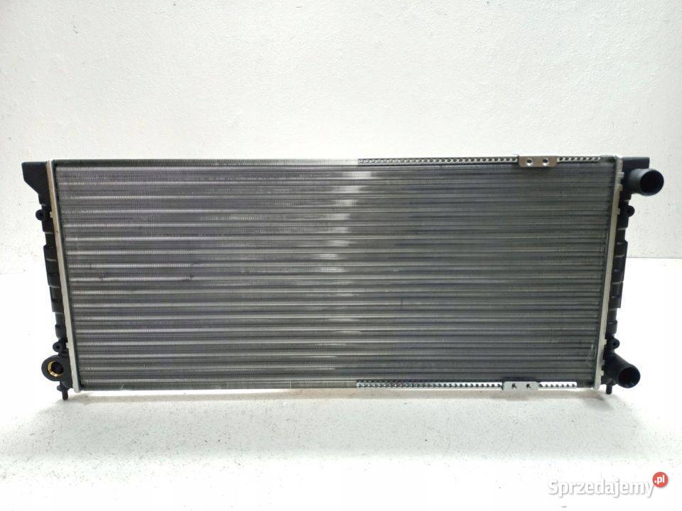 CHŁODNICA WODY VW PASSAT B3B4 18 BENZ 90 8897