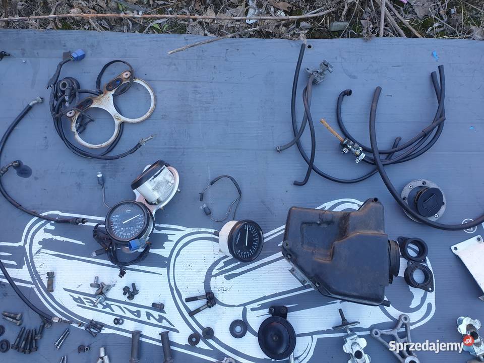Suzuki GS 500 CZĘŚCI widoczne na zdj śląskie Bytom sprzedam