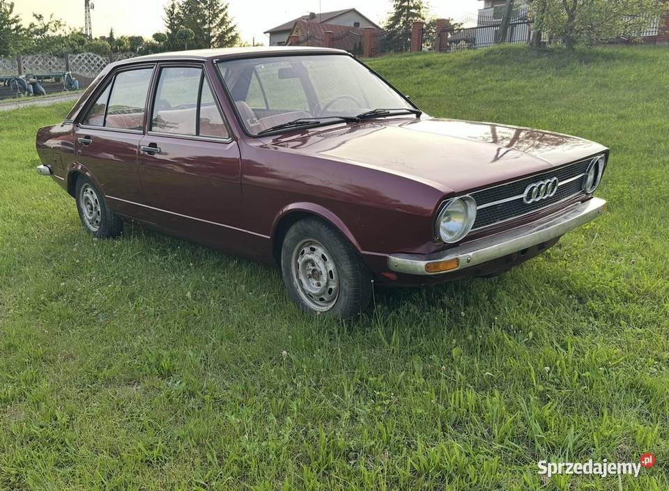 Audi 80 B1 sedan odpala Rok produkcji 1974 Radom sprzedam
