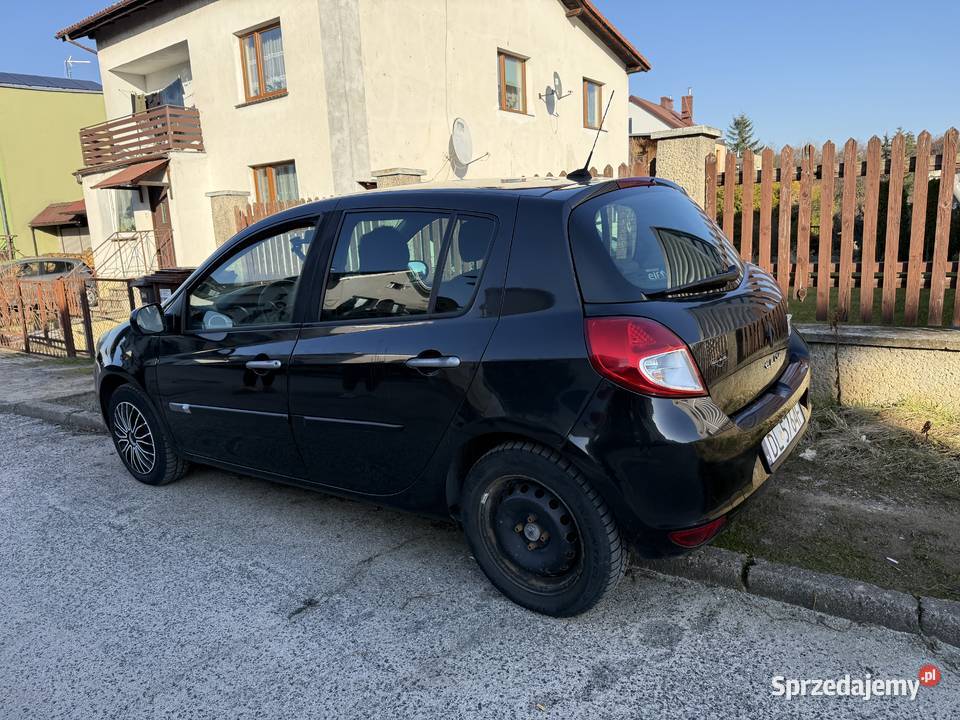 Renault Clio III FL 2010 12 16V 75 5 drzwi 203 Renault Jawor