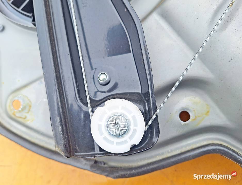 SKODA OCTAVIA II PODNOŚNIK SZYBY PRAWY PRZÓD mazowieckie Radom
