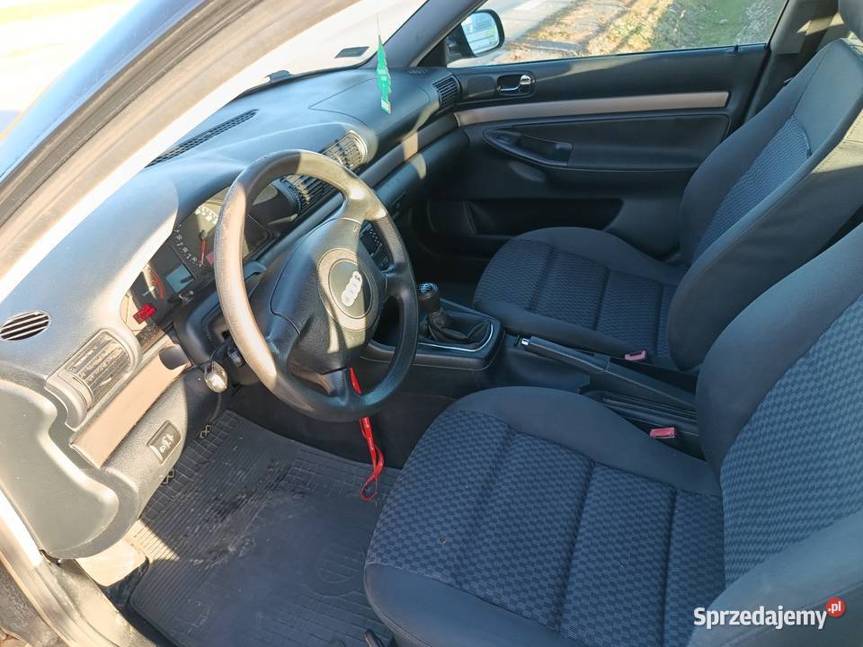 Audi A4 B5 LIFT 18 benzyna Avant ładny stan bez CD Zamość