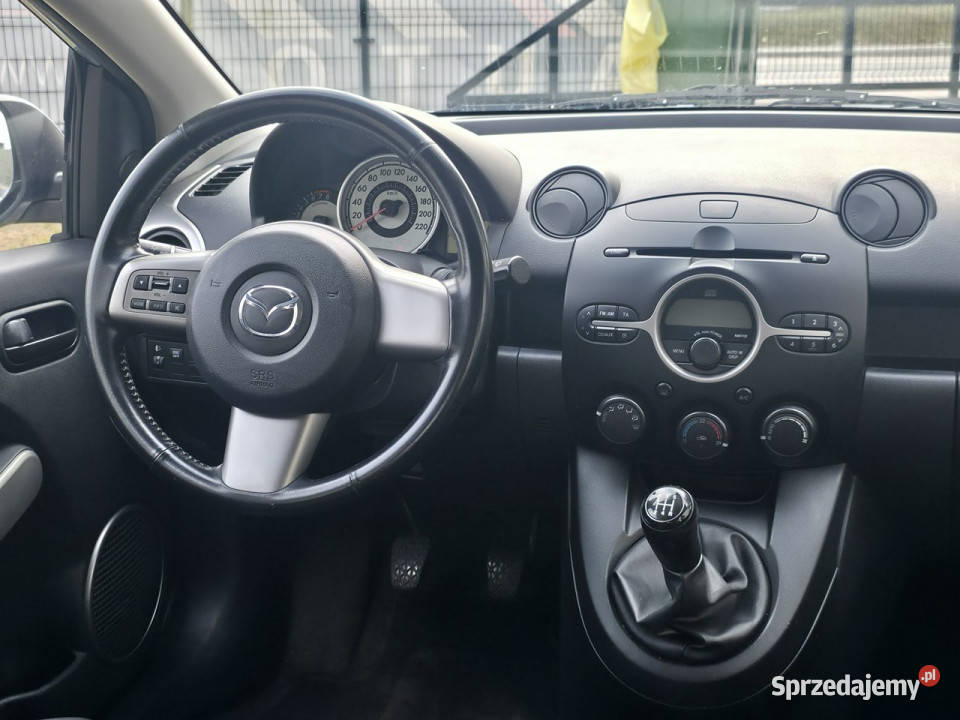 Mazda 2 133 Benzyna Serwisowany Gwarancja Bogate kurtyny powietrzne świętokrzyskie Piekoszów