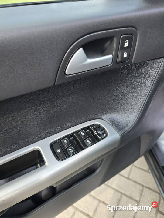 Volvo V50 24D Diesel AutomatSkóryKlimatr 2 str lakier metallic Kutno