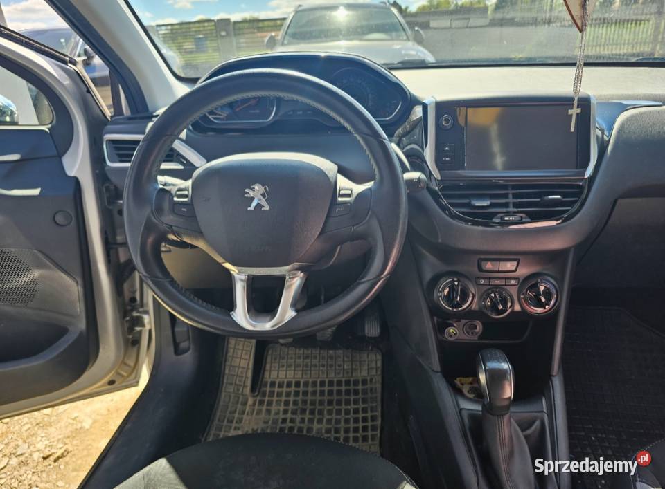 Peugeot 208 120 przebiegu 120000km 208 sprzedam