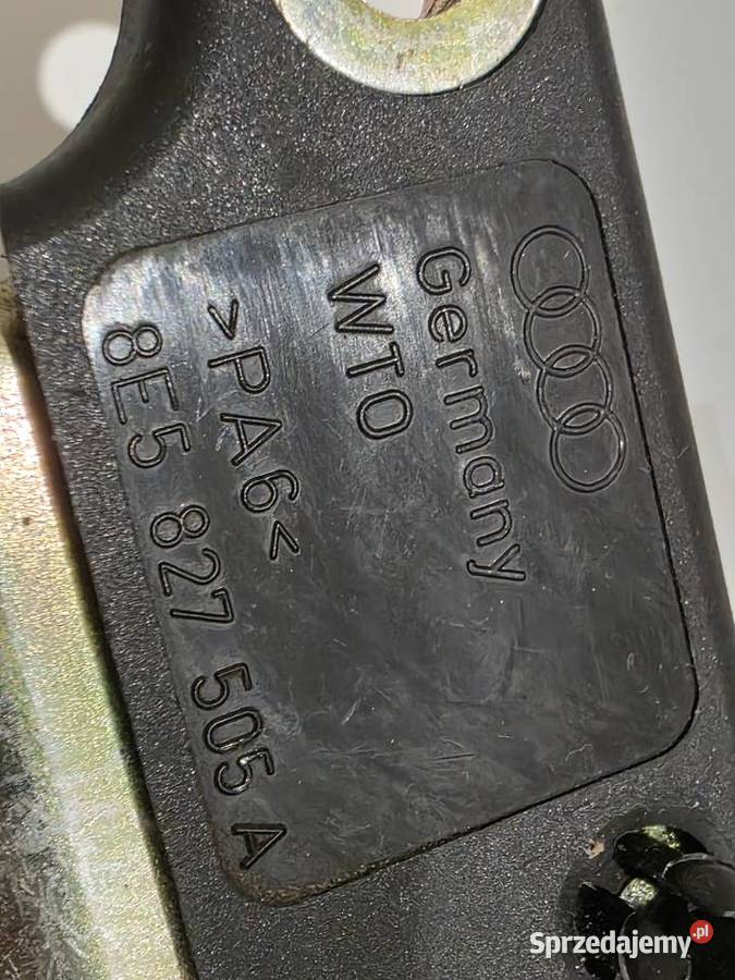 Zamek klapy bagażnika Audi a4b6 sedan 8E5827505A Rok produkcji 2001 Iława
