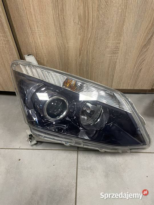 Isuzu D reflektor przód L R Kozubszczyzna sprzedam