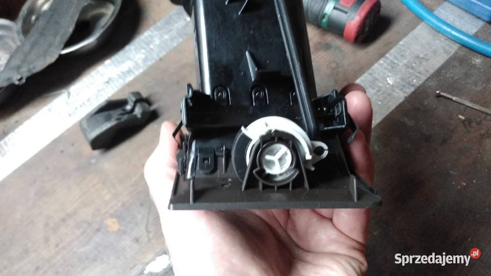 Kratki nawiewu Volvo XC60 brązowe idealne osobowe Inowłódz