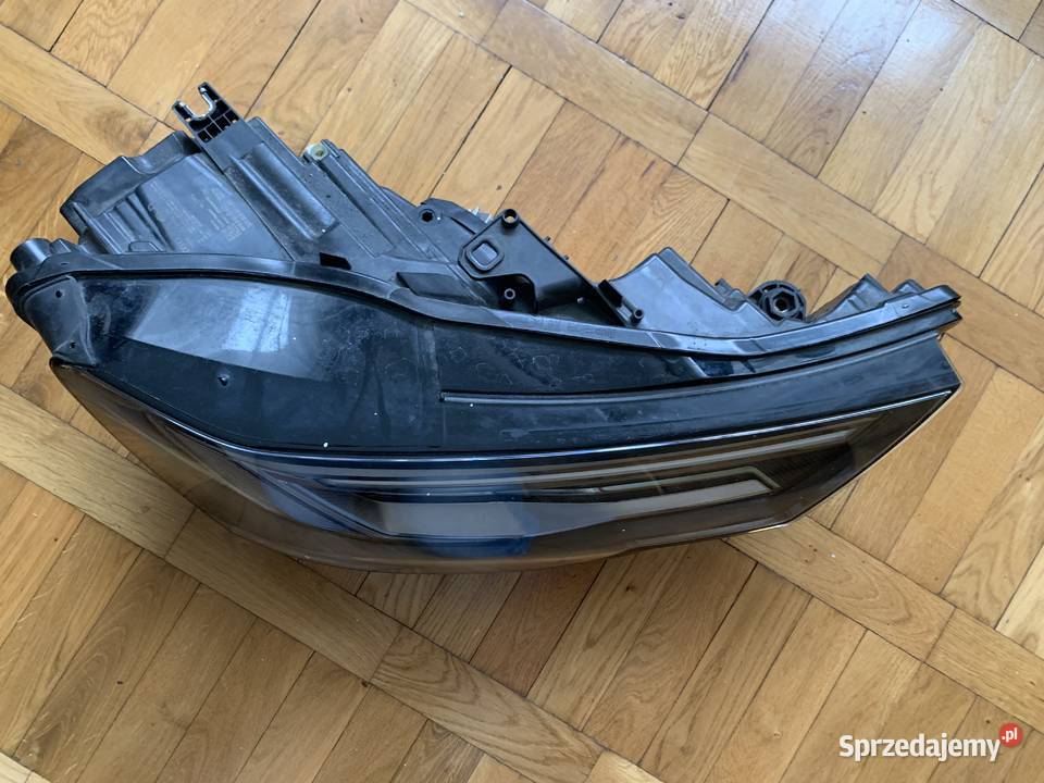 AUDI A6 Reflektor prawy rocznik 2019