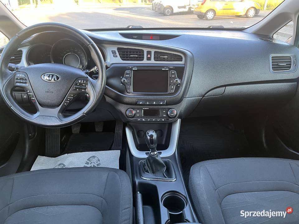 Kia ceed 16 benzyna bezwypadkowy 89tya navi led manualna Białystok