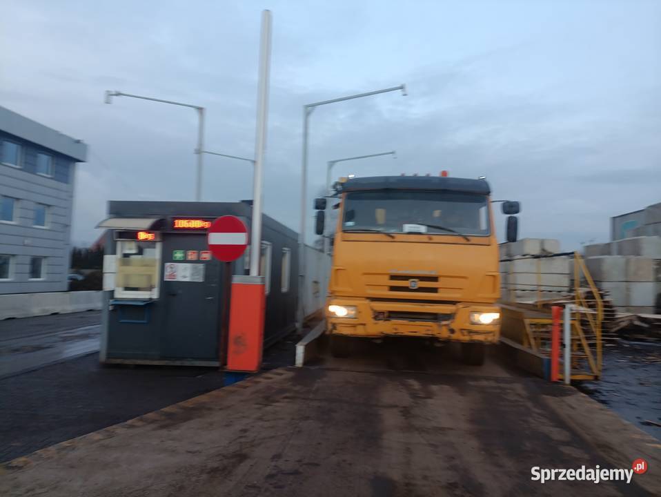 Kamaz wywrotka 3 oś 2010 super stan Bodzentyn