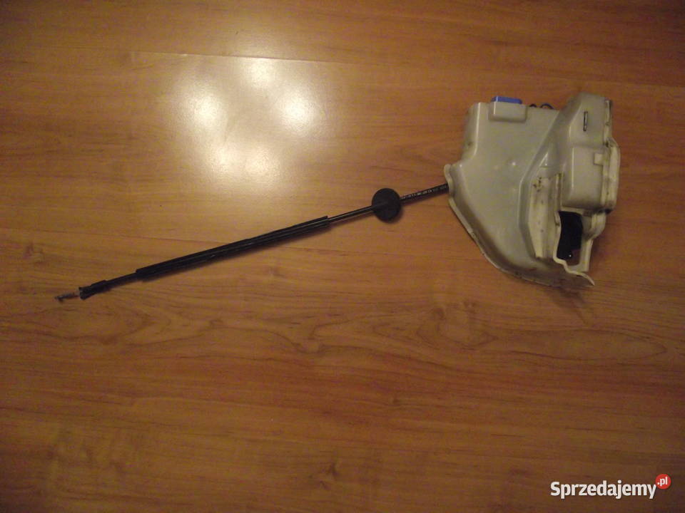 Vw Golf V Zamek drzwi prawych