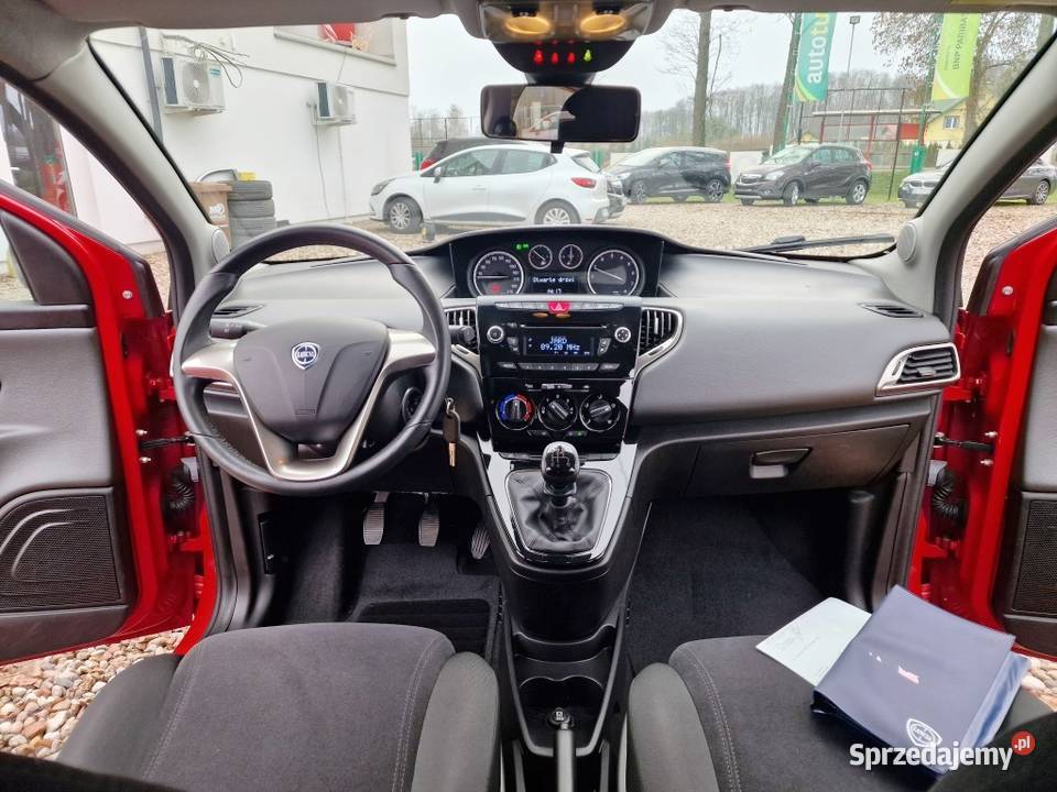Lancia Ypsilon Benzyna 5 Drzwiowy Bogate VAT marża Lancia Białystok
