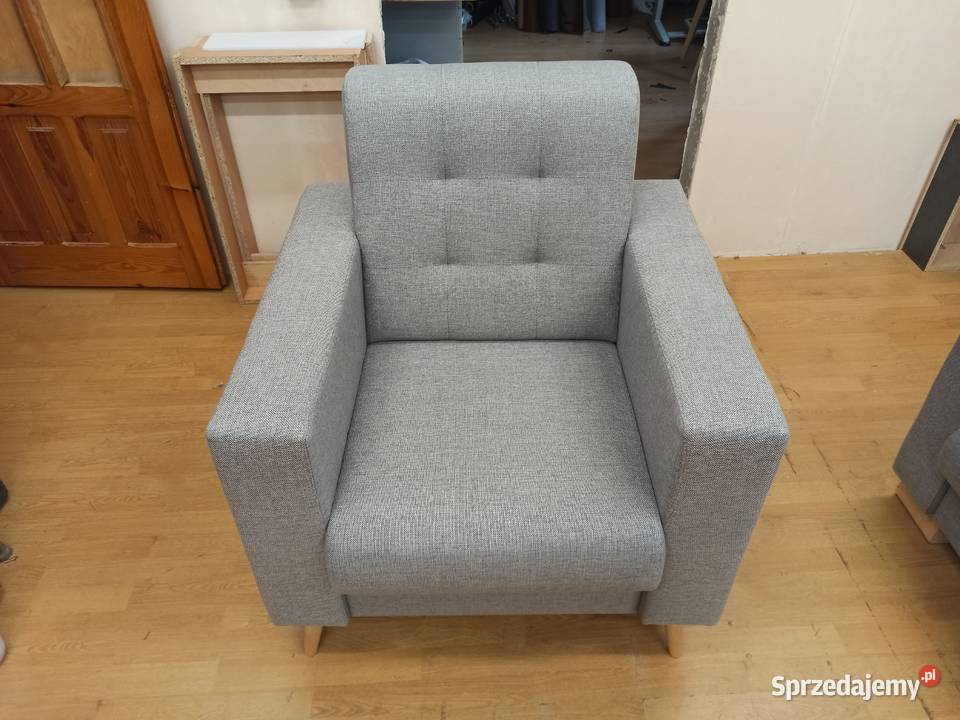 fotel tapicerowanywysokie nogi Radom