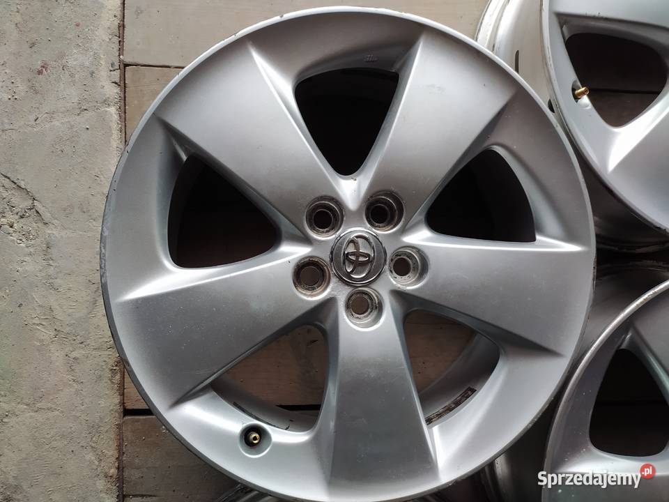 Alufelgi R17 z Toyoty Średnica 17" Zamość
