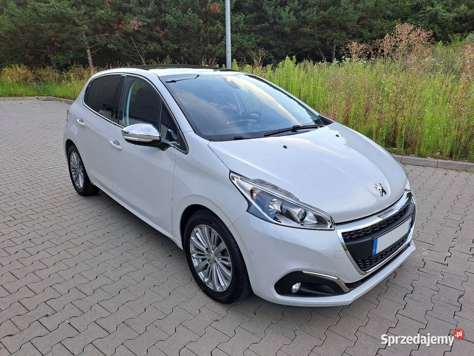 Peugeot 208 I Lift 12 PureTech Alu Klimatronik radio sprzedam