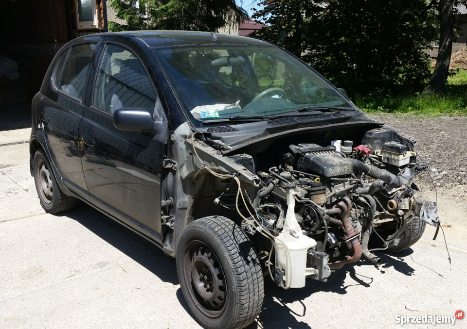 Toyota Yaris po wypadku Bukowsko Sprzedajemy.pl