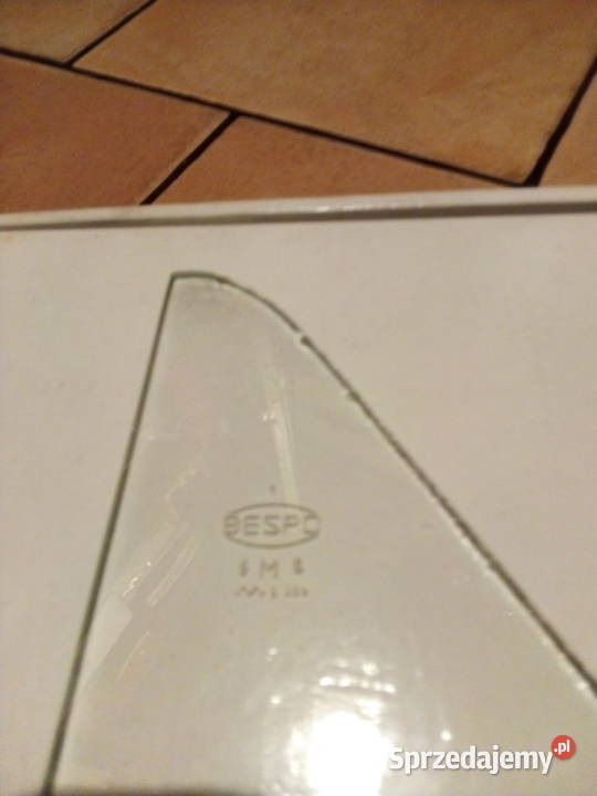 szyba trójkątna w drzwi warszawa 223 Części Leszno