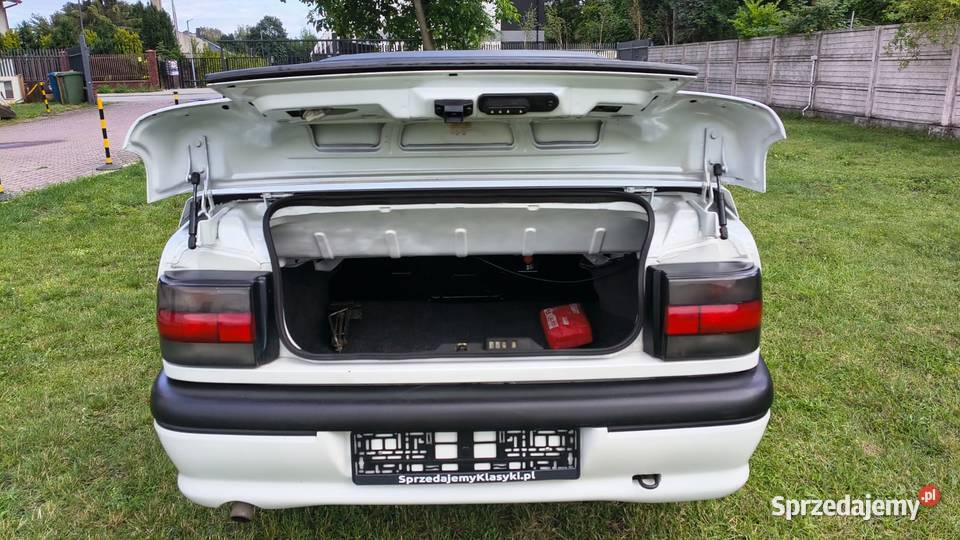 RENAULT 19 CABRIOLET 1996 Biały Metalik El dach VAT marża 19 łódzkie Zgierz