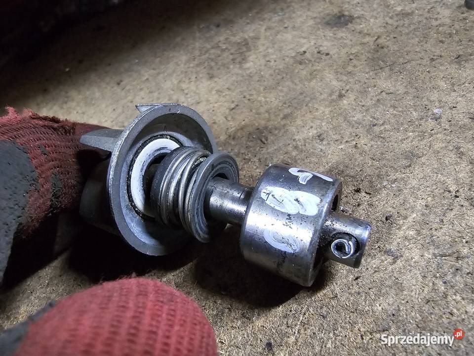 Suzuki RG80 wałek pompy wody pompa wody RG 80 Jelenia Góra sprzedam