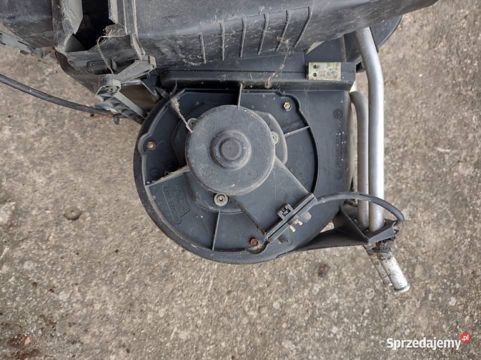 Nagrzewnica do Mercedesa w123 OE1238300208 Łagiewniki