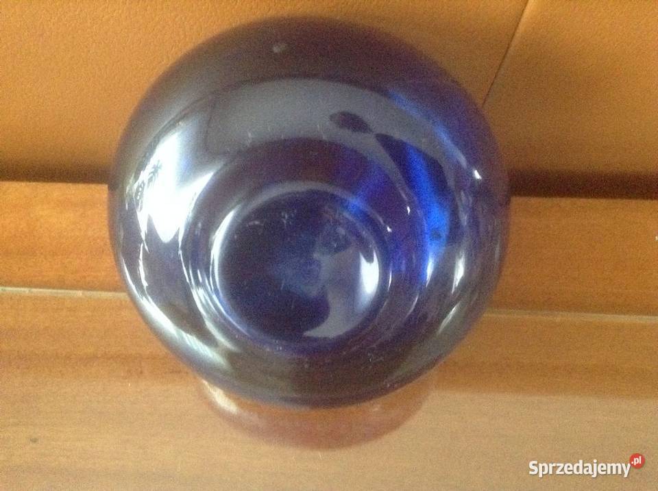 Wazonik ze szkła kobaltowego lata 6070