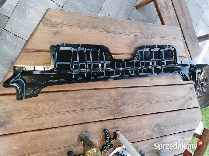 NOWY PAS TYŁ WZMOCNIENIE AUDI A4 B6 KOMBI TYŁ Luzino