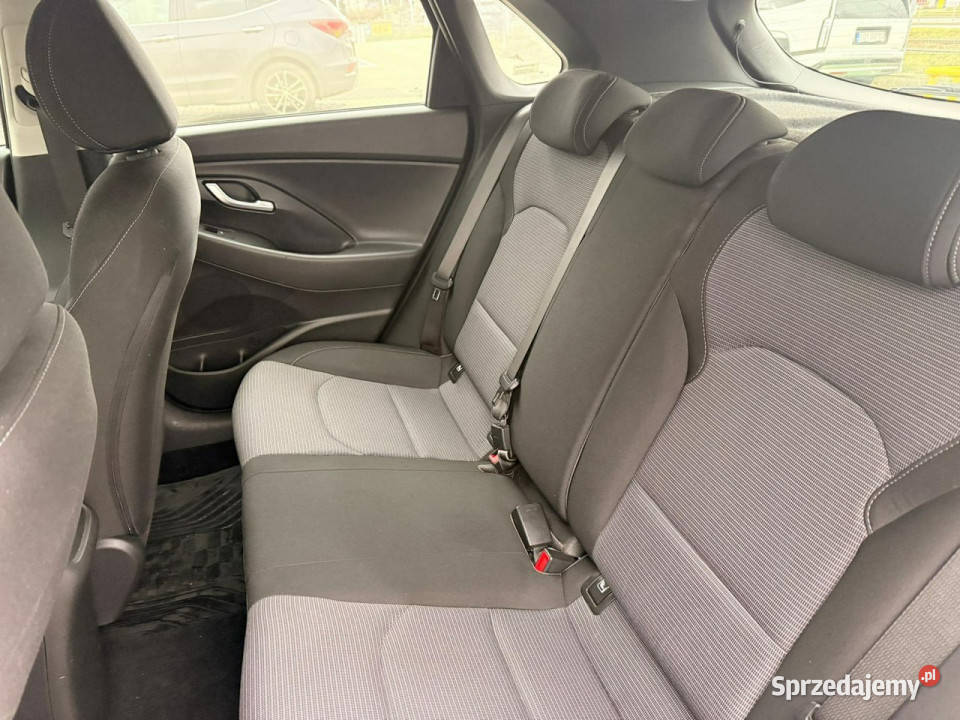 Hyundai i30 15DPI 110 Classic ALU Gwarancja asystent pasa ruchu Piotrków Trybunalski sprzedam